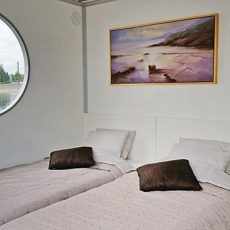 Holiday Home De Luxe Twin King Houseboat 2 Jyvaskyla Exterior photo